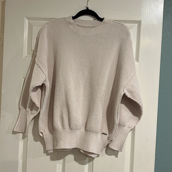 Abercrombie & Fitch Oatmeal Cream Crew Neck Split Hem Exposed Seam Sweater New - Picture 5 of 12